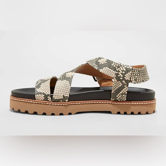 NWT Universal Threads Annika Platform Sandals Multiple Sizes - Picture 2 of 7